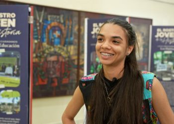 Más de 2 mil estudiantes visitaron exposición “El Rostro Joven de la Historia” en la UASD