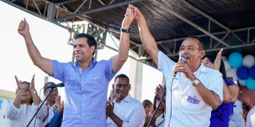 Roberto Ángel, en amplio recorrido por Elías Piña y San Juan, reafirma el cambio seguirá en el Sur