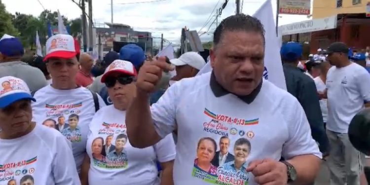 Dirigente Mario Díaz llama choferes a votar por candidatos del PRM PPG y aliados