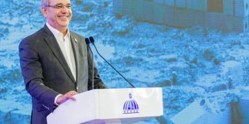 Abinader enumera construcciones, afirmando que solo Obras Públicas entregó más de 300 obras sobre  RD$71 mil millones