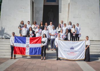La Dirección General de Ganadería deposita ofrenda floral en el Altar de la Patria