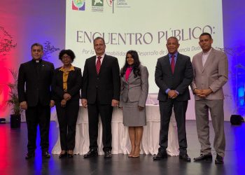Candidatos a la senaduría provincia Duarte presentan propuestas legislativas 
