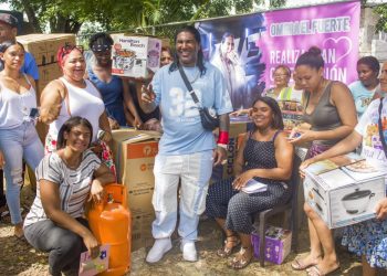 Omega «El Fuerte» Celebra el Día de las Madres con una actividad especial en Pantoja