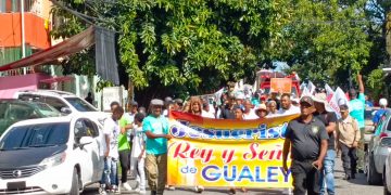 EVANGELICOS MARCHAN CONTRA DEPRAVACIÓN SEXUAL y AGENDA GAY.