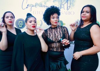 Celebran sexto aniversario de Cigar Woman RD