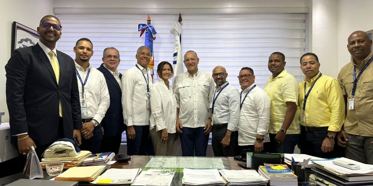 Edenorte y Alcaldía inician proceso de iluminación de sectores y principales vías de Santiago