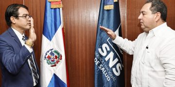 Juramentan nuevo director Servicio Regional de Salud Norcentral