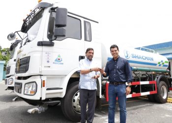 INAPA recibe dos camiones cisterna para suplir agua potable del proyecto PARGIRH
