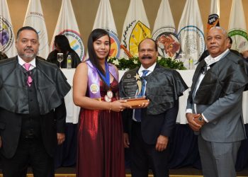 Moscoso Puello certifica 77 especialistas