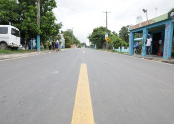 Abinader entrega remozada planta de tratamiento de Hainamosa