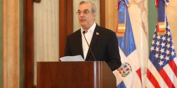 Proponen al presidente Abinader pagar deuda a Venezuela con alimentos