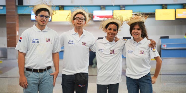 Cuatro estudiantes representan al país en la trigésima novena Olimpíada Iberoamericana de Matemáticas