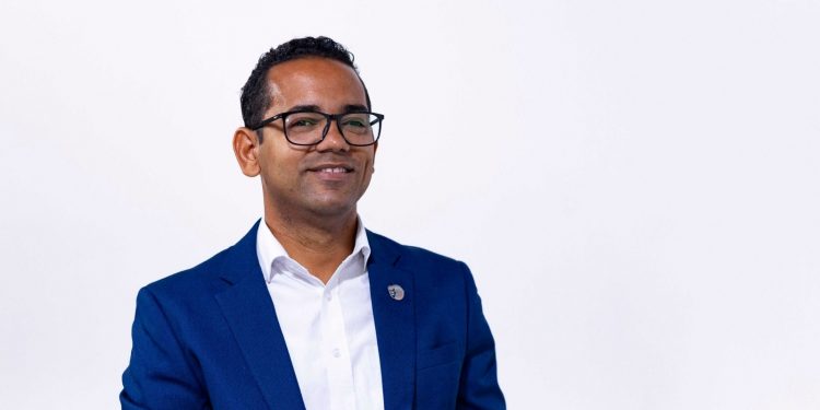 Jonathan Liriano designado encargado de Relaciones Públicas en Ministerio de Educación