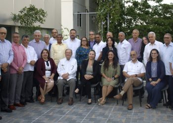 Celebran asamblea del Consejo de Administración del Jardín Botánico de Santiago
