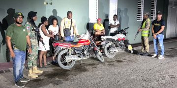 Ejército envía a la justicia a motociclistas que transportaban indocumentados haitianos