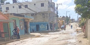 Regidor Yhonny Ferreras solicita la declaración de urgencia para la reparación de las principales vías de La Caleta y Valiente