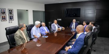 Proconsumidor se reúne con LIDOM para mejorar accesos de los fanáticos a los estadios