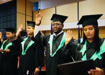 Universidad Tecnológica de Santiago Utesa gradúa 115 nuevos profesionales en Dajabón