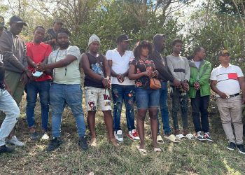 Detienen inmigrantes indocumentados se ocultaban en propiedad de un agricultor en Elías Piña