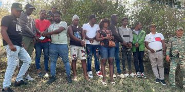 Detienen inmigrantes indocumentados se ocultaban en propiedad de un agricultor en Elías Piña