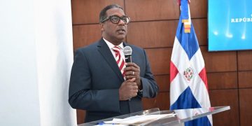 Agustín Burgos juramentado director ejecutivo del IDOPPRIL
