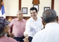 Wellington Arnaud se reune con comunitarios de Sajoma a quienes informa construcción de nuevo acueducto