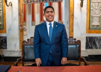 Consulado en Génova presenta plataforma digital a comunidad dominicana en Liguria