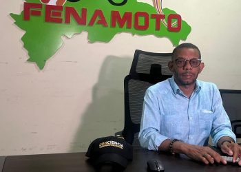 Fenamoto solicita colaboración a la Embajada de EE.UU. para mejorar educación vial en RD