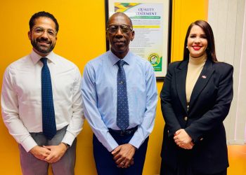 Jamaica inicia regularización  dominicanos ilegales, tras gestiones de la Embajada Dominicana
