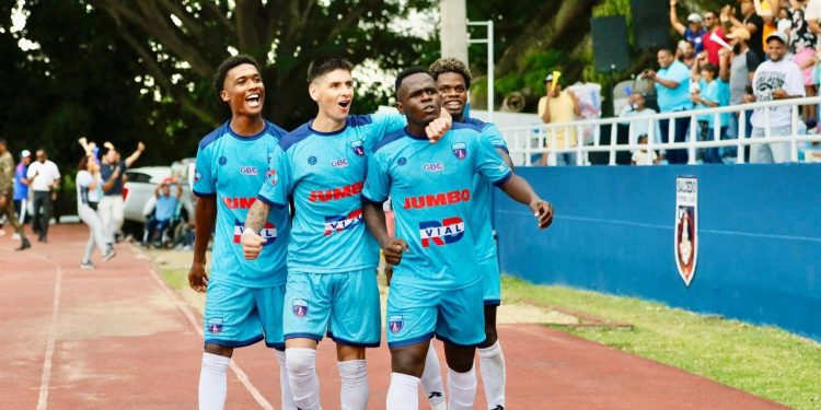 Salcedo FC sigue invicto y líder tras vencer a Jarabacoa