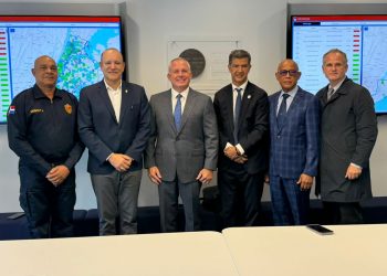 Alcalde Ulises Rodríguez fortalece cooperación con Bomberos de NY en beneficio de Santiago