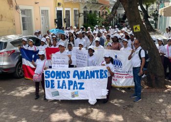Regional 15 de Educación firma pacto y realiza marcha por la Paz