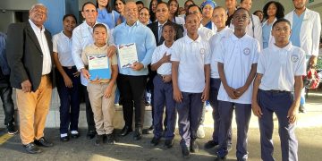 RECONOCEN DIRECTOR DE LA REGIONAL DE EDUCACIÓN 15 EDDY CHÁVEZ COMO HIJO DISTINGUIDO DE CRISTO REY