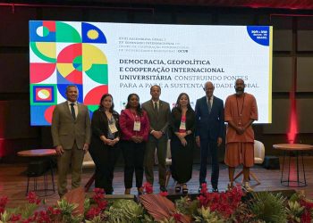Rector del ITSC asiste como invitado especial a encuentro internacional de universidades en Brasil