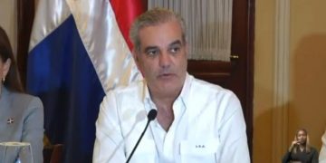 Abinader dispone suspensión de docencia y reducción de jornada laboral por efectos de la tormenta tropical Melissa