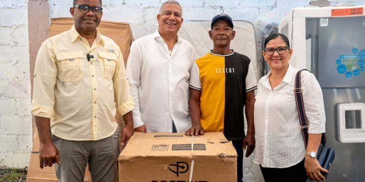 Propeep y Plan Social brindan apoyo a familias ocoeñas afectadas por  Melissa