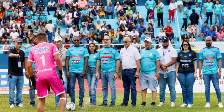 Tropa Celeste imparable: Salcedo FC gana otra vez a O&M y se consolida segundo en la tabla