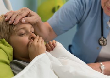 Médico Express explica por qué la meningitis sigue siendo un reto de salud