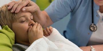 Médico Express explica por qué la meningitis sigue siendo un reto de salud