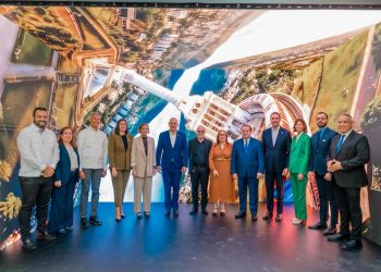 Paliza encabeza foro “El Futuro de Santiago”; anuncia licitación Autopista del Ámbar