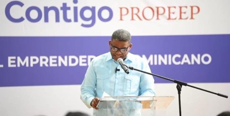 Propeep impulsa emprendedores con apoyo de RD$5.3 millones en equipos y herramientas a través programa “Renacer Contigo”