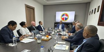 Hermandad de Veteranos y VCCA avanzan en acuerdo para instalar Centro de Atención Primaria con estándares internacionales