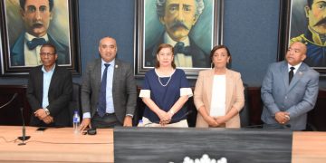 Gobierno y Municipio despliegan ofensiva vial en La Vega: Asfaltado, bacheos, fecha para puente Antonio Guzmán y retorno a hospital