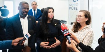 Yenni Berenice reitera: el MP no ha otorgado criterio de oportunidad ni tiene acuerdo de culpabilidad con ninguno de los 10 del caso SeNaSa