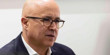 Domínguez Brito solicita investigación formal sobre Seguros Banreservas