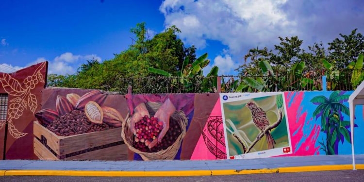 Propeep deja iniciada la Ruta del Arte 2026 con la inauguración de 1,300 metros cuadrados de Paseos de los Colores en Castillo