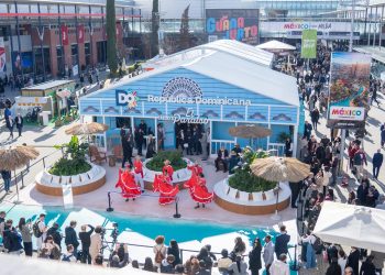La Casita Dominicana llena de sabor, color y alegría FITUR