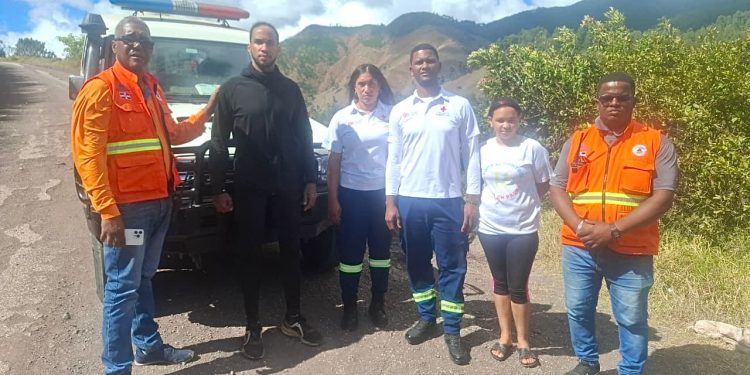Defensa Civil encuentra con vida joven desaparecido tras ser embestido por vaca en Cordillera Central
