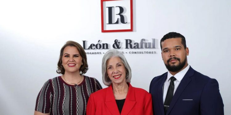 SCJ confirma litigación temeraria de María Amelia Hazoury y consolida sanción disciplinaria Sentencia SCJ-PS-26-0444 otorga autoridad de cosa juzgada y refuerza suspensión de un año impuesta por el CARD contra Lilia María Fernández León, Mariel María León Lebrón y Joel del Rosario Alburquerque