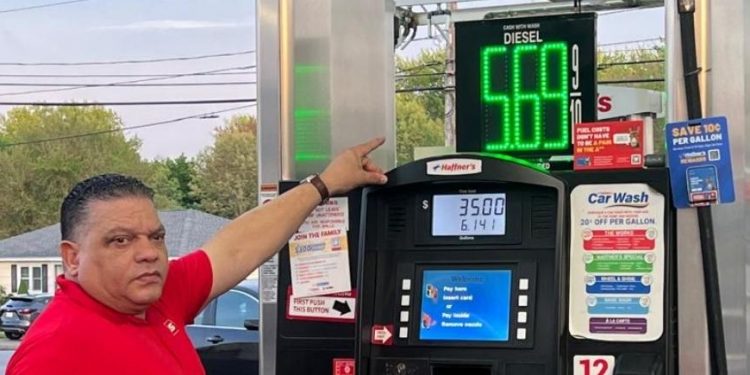 FENATTRANSC destaca efectividad de política de hidrocarburos del Gobierno dominicano y asegura RD mantiene combustibles más competitivos que USA